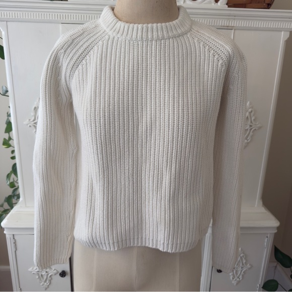 Quince Ivory 100% Organic Cotton 
Fisherman Crew Sweater - Picture 2 of 9